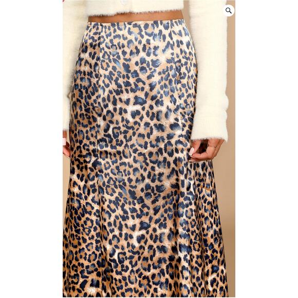 Lulus Animal Print Silky Midi Skirt // M - Picture 2 of 8
